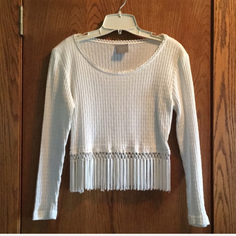 Crop fringe top